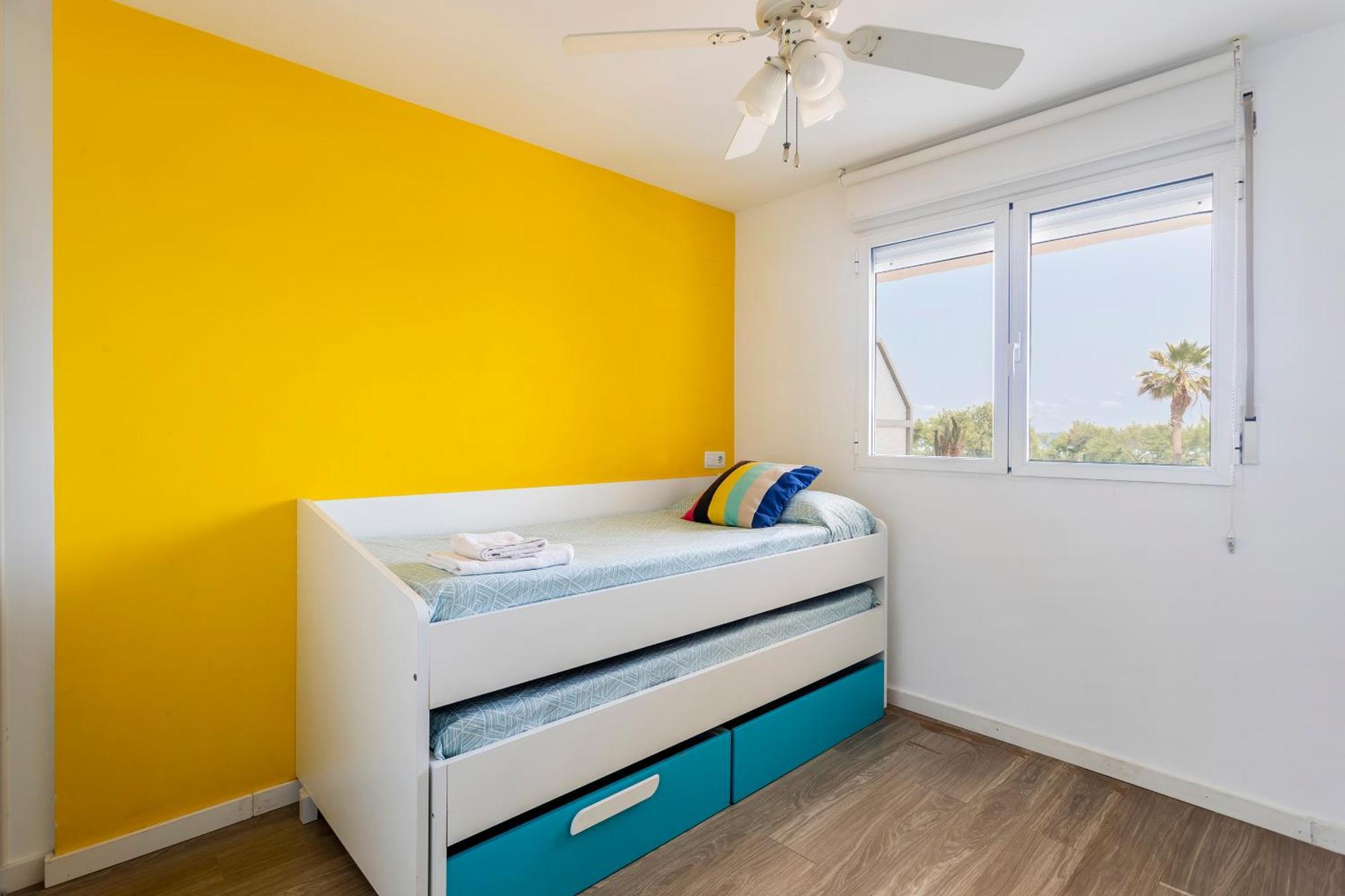 Fantastico Apartamento En Primerisima Linea Playa La Torre  Екстер'єр фото