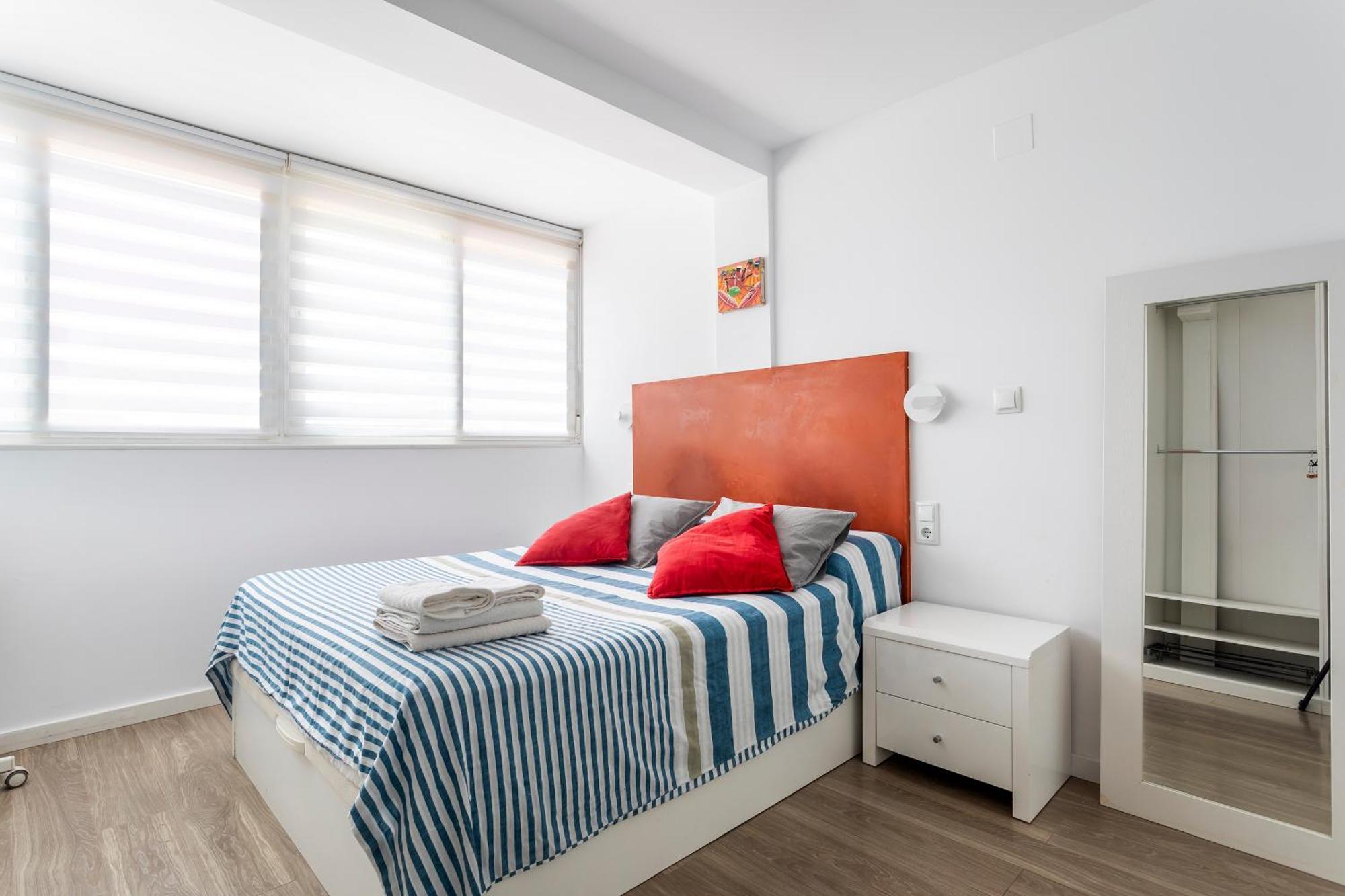Fantastico Apartamento En Primerisima Linea Playa La Torre  Екстер'єр фото